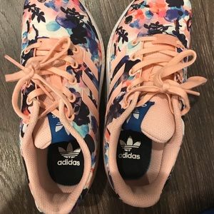 Super cute size 6 comfy